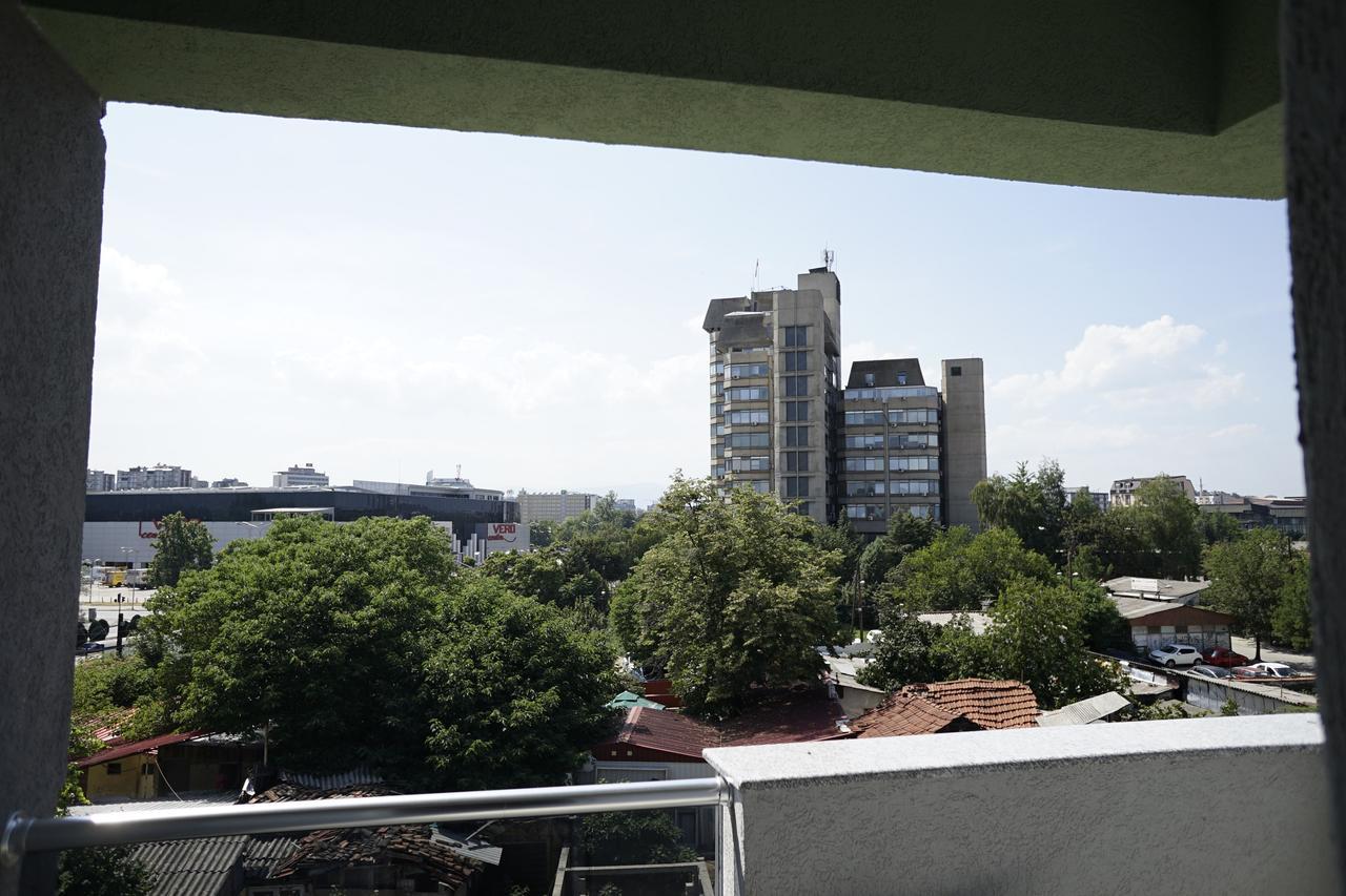 Astera Apart Hotel Skopje Zewnętrze zdjęcie